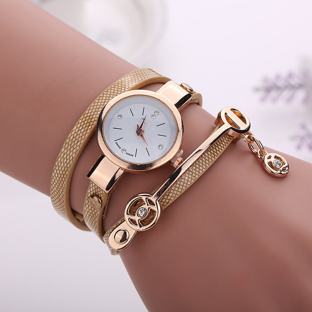 Women Golden Strap Quartz watch
